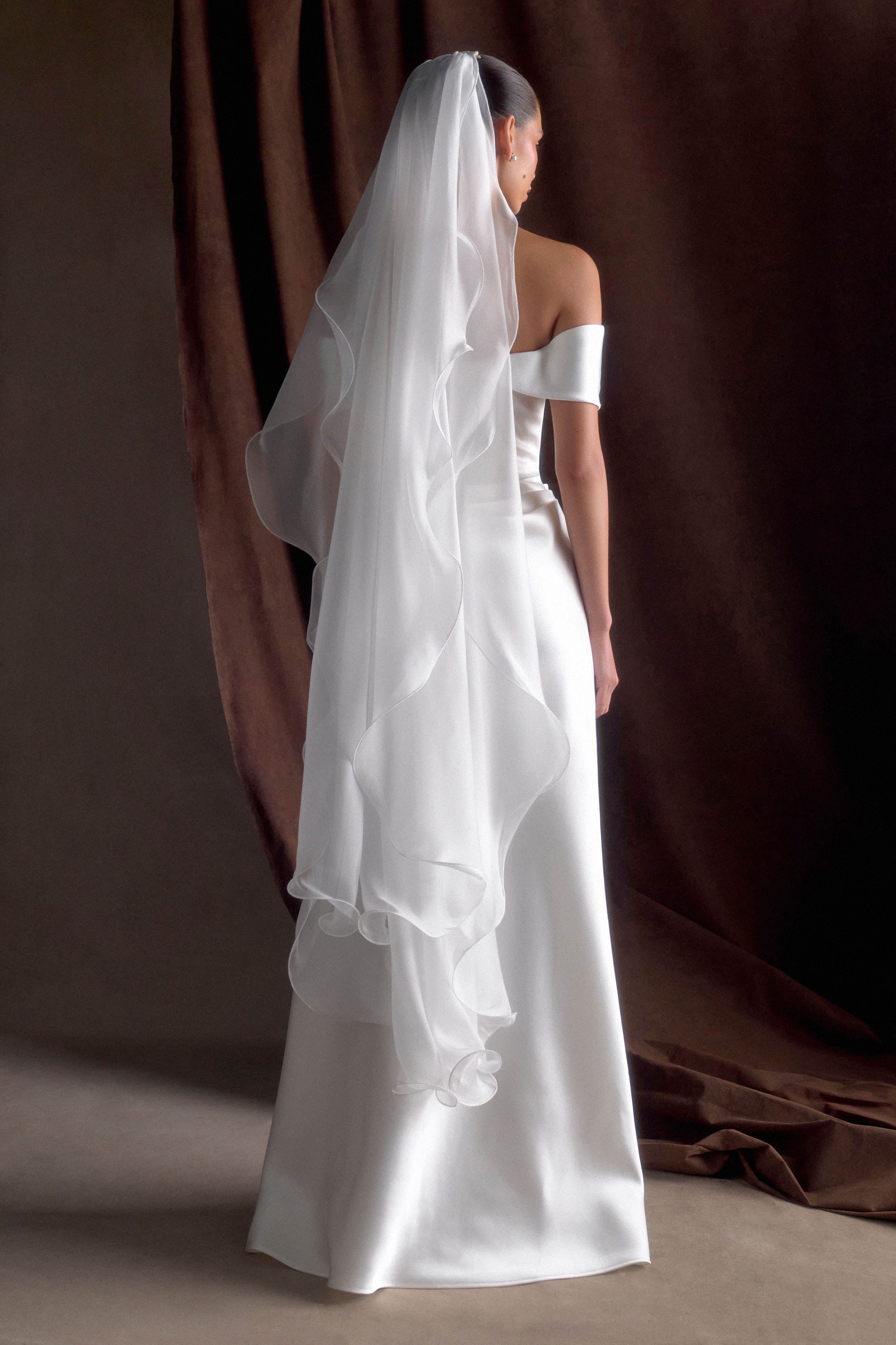 Asteria Draped Chiffon Veil - Ivory